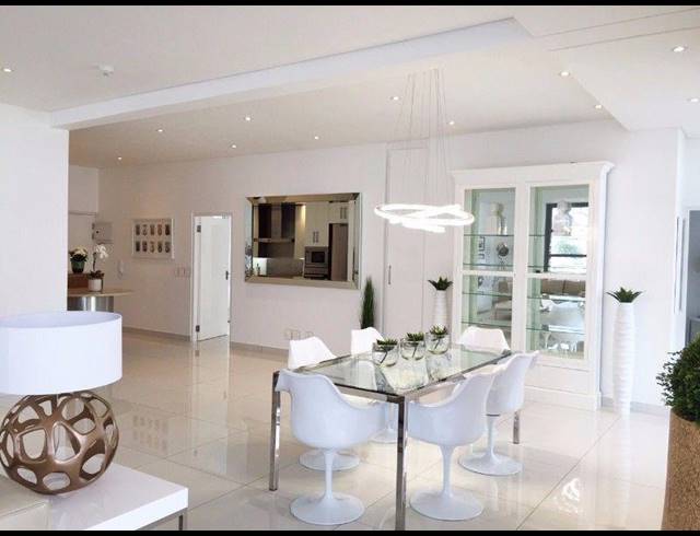 2 BEDROOM APARTMENT TO LET IN DE WATERKANT